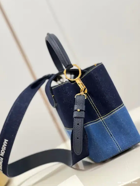 Aaa replica bags VUITTON CAPUCINES MM LOUIS 0613